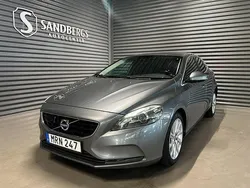 Grå Begagnad 2015 Volvo V40 Momentum Kombi | 159 500 kr (Marknadspris)