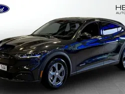 Grå (grey) Begagnad 2022 Ford Mustang Mach-E Standard Range SUV | 324 900 kr (Bra pris)