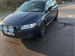Blå Begagnad 2010 Volvo V70 Momentum Kombi | 55 000 kr (Bra pris)