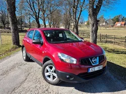Röd Begagnad 2010 Nissan Qashqai SUV | 49 900 kr