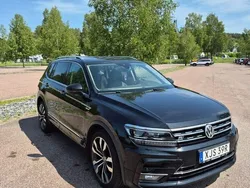 Svart Begagnad 2019 VW Tiguan Allspace R-line SUV | 229 000 kr (Marknadspris)