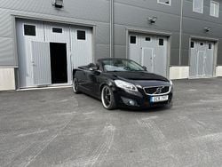 Svart Begagnad 2010 Volvo C70 Momentum Cab | 95 000 kr (Marknadspris)