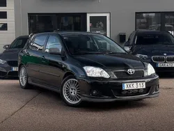 Svart Begagnad 2005 Toyota Corolla Halvkombi | 79 900 kr