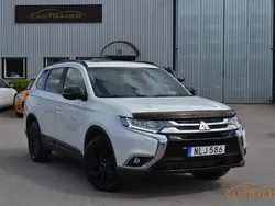 Vit Begagnad 2018 Mitsubishi Outlander SUV | 189 900 kr (Marknadspris)