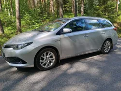 Silver Begagnad 2018 Toyota Auris Touring Sports Active Kombi | 148 500 kr (Marknadspris)
