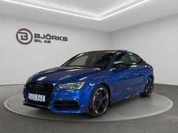 Blå Begagnad 2015 Audi S3 Design Sedan | 279 500 kr