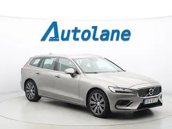 Grå Begagnad 2022 Volvo V60 Kombi | 339 900 kr (Marknadspris)