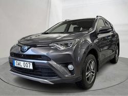 Mörkgrå Begagnad 2018 Toyota RAV4 Executive | 234 000 kr