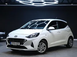 Vit Begagnad 2020 Hyundai i10 Edition Halvkombi | 114 900 kr (Marknadspris)