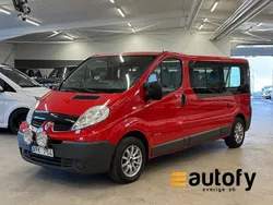 Röd Begagnad 2009 Renault Trafic Van | 89 900 kr