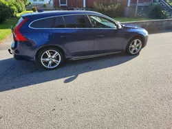 Blå Begagnad 2012 Volvo V60 Momentum Kombi | 84 000 kr (Marknadspris)