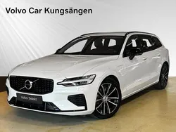Vit Begagnad 2024 Volvo V60 Plus Kombi | 484 900 kr (Marknadspris)
