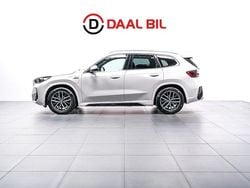 Vit Begagnad 2022 BMW X1 M Sport SUV | 469 700 kr (Marknadspris)