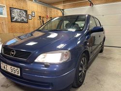 Blå Begagnad 2003 Opel Astra Halvkombi | 26 500 kr (Marknadspris)