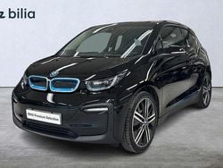Svart Begagnad 2022 BMW i3 Halvkombi | 229 900 kr (Marknadspris)