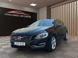 Svart Begagnad 2018 Volvo V60 Standard Kombi | 199 900 kr (Marknadspris)