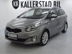 Grå Begagnad 2016 Kia Carens Minibuss | 79 900 kr (Marknadspris)