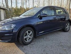 Blå Begagnad 2014 VW Golf VII Halvkombi | 99 000 kr (Bra pris)