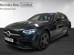 Grå Begagnad 2023 Mercedes C300e AMG Kombi | 544 700 kr (Marknadspris)
