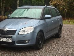 Grå Begagnad 2008 Skoda Fabia Kombi | 21 000 kr (Marknadspris)