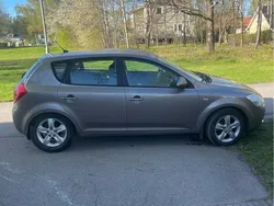 Grå Begagnad 2008 Kia Ceed Halvkombi | 16 000 kr