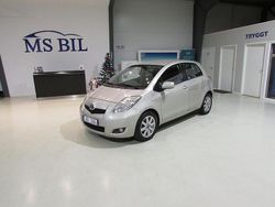 Brun Begagnad 2011 Toyota Yaris Halvkombi | 59 900 kr (Marknadspris)
