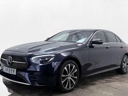 Mörkblå Begagnad 2022 Mercedes E300 AMG line Sedan | 459 900 kr (Marknadspris)