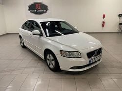 Vit Begagnad 2009 Volvo S40 Sedan | 44 900 kr (Marknadspris)