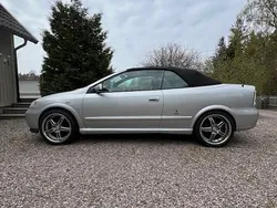 Grå Begagnad 2003 Opel Astra Cabriolet Cab | 35 000 kr