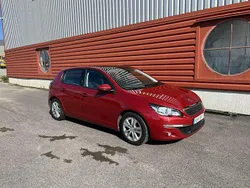 Röd Begagnad 2014 Peugeot 308 Active Halvkombi | 59 900 kr (Superpris)