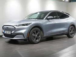 Grå (iced blue silver metallic) Begagnad 2022 Ford Mustang Mach-E SUV | 389 900 kr (Superpris)
