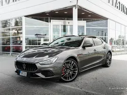 Grå (grigio maratea) Begagnad 2021 Maserati Ghibli Sportkupé | 899 000 kr