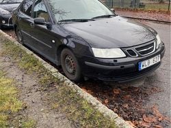 Svart Begagnad 2005 Saab 9-3 Linear Sedan | 16 000 kr