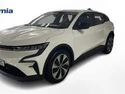 Vit Begagnad 2023 Renault Mégane Evolution Halvkombi | 285 000 kr (Bra pris)