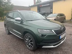 Grön Begagnad 2019 Skoda Karoq SUV | 239 900 kr (Marknadspris)