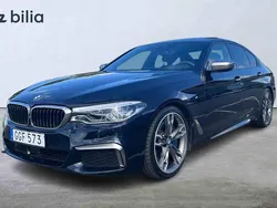 Svart Begagnad 2018 BMW M550 Sedan | 459 900 kr
