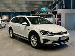 Vit Begagnad 2020 VW Golf Alltrack Kombi | 208 900 kr (Marknadspris)