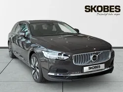 Grå Ny 2025 Volvo V90 Core Kombi | 552 900 kr (Marknadspris)