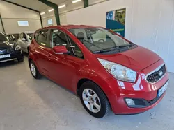 Röd Begagnad 2013 Kia Venga Comfort Halvkombi | 69 900 kr (Marknadspris)