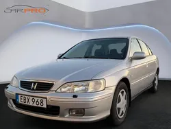 Ljusgrå Begagnad 1999 Honda Accord Sedan | 39 900 kr