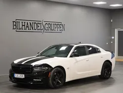 Svart Begagnad 2016 Dodge Charger Sedan | 239 900 kr