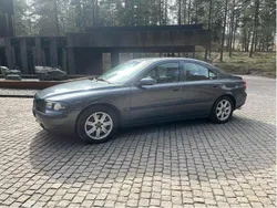 Grå Begagnad 2004 Volvo S60 Business Edition Sedan | 34 990 kr (Marknadspris)