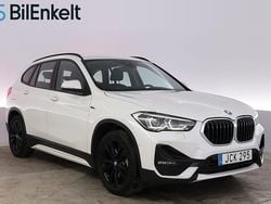 Vit Begagnad 2022 BMW X1 Sport Line SUV | 318 900 kr (Marknadspris)