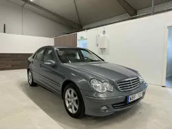 Grå Begagnad 2004 Mercedes C180 Elegance Sedan | 79 500 kr (Dyr)