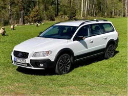 Vit Begagnad 2016 Volvo XC70 Standard SUV | 145 000 kr (Bra pris)