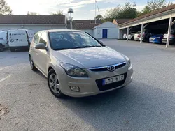Brun Begagnad 2009 Hyundai i30 Halvkombi | 30 000 kr (Marknadspris)