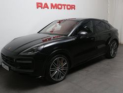 Svart Begagnad 2023 Porsche Cayenne Turbo S SUV | 1 548 900 kr