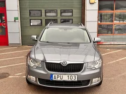Silver Begagnad 2010 Skoda Superb Elegance Kombi | 62 000 kr (Lite dyr)
