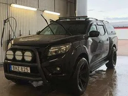 Svart Begagnad 2019 Nissan Navara 360º Pickup | 319 000 kr