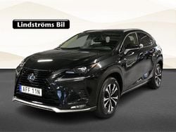 Svart Begagnad 2021 Lexus NX300h SUV | 349 000 kr (Marknadspris)